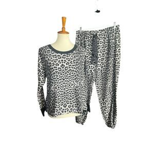 Betsy Johnson Leopard Pajama Set Women L Tapered Leg Soft Cozy Loungewear